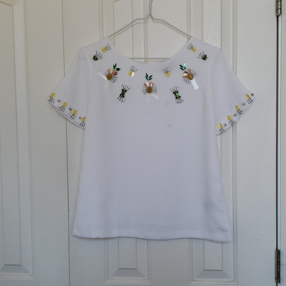 NWT Banana Republic white top with wrap back